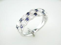 BAGUE OR GRIS 750/00 5.40g 9 SAPHIRS 0.50CT 9 DIAMANTS 1.44CT T54