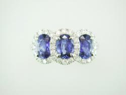 BAGUE OR GRIS 750/00 6.46g 3 SAPHIR 2.97 38 DIAMANT 0.57 T54
