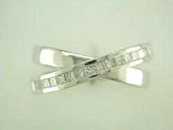 BAGUE OR GRIS 750/00 9.29g 15pc DIAMANT 0.48CT T54