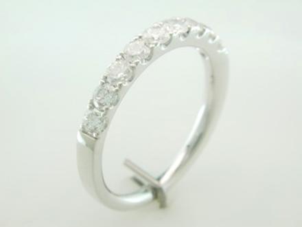 BAGUE OR GRIS PALLADIE 750/00 3.33g 9 DIAMANT 0.72CT T54