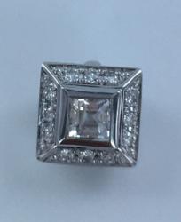 PENDENTIF OR GRIS 750/00 1.24g 17 DIAMANTS 0.18CT