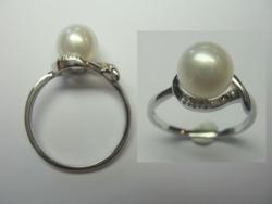BAGUE OR GRIS 750/00 2.30g EAU DOUCE CHINE 8/8,5MM RONDE BLANCHE 3 DIAMANT BLANC 0.01CT T56             