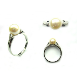BAGUE OR GRIS 750/00 PERLE DE CULTURE EAU DOUCE CHINE 8/8,5MM