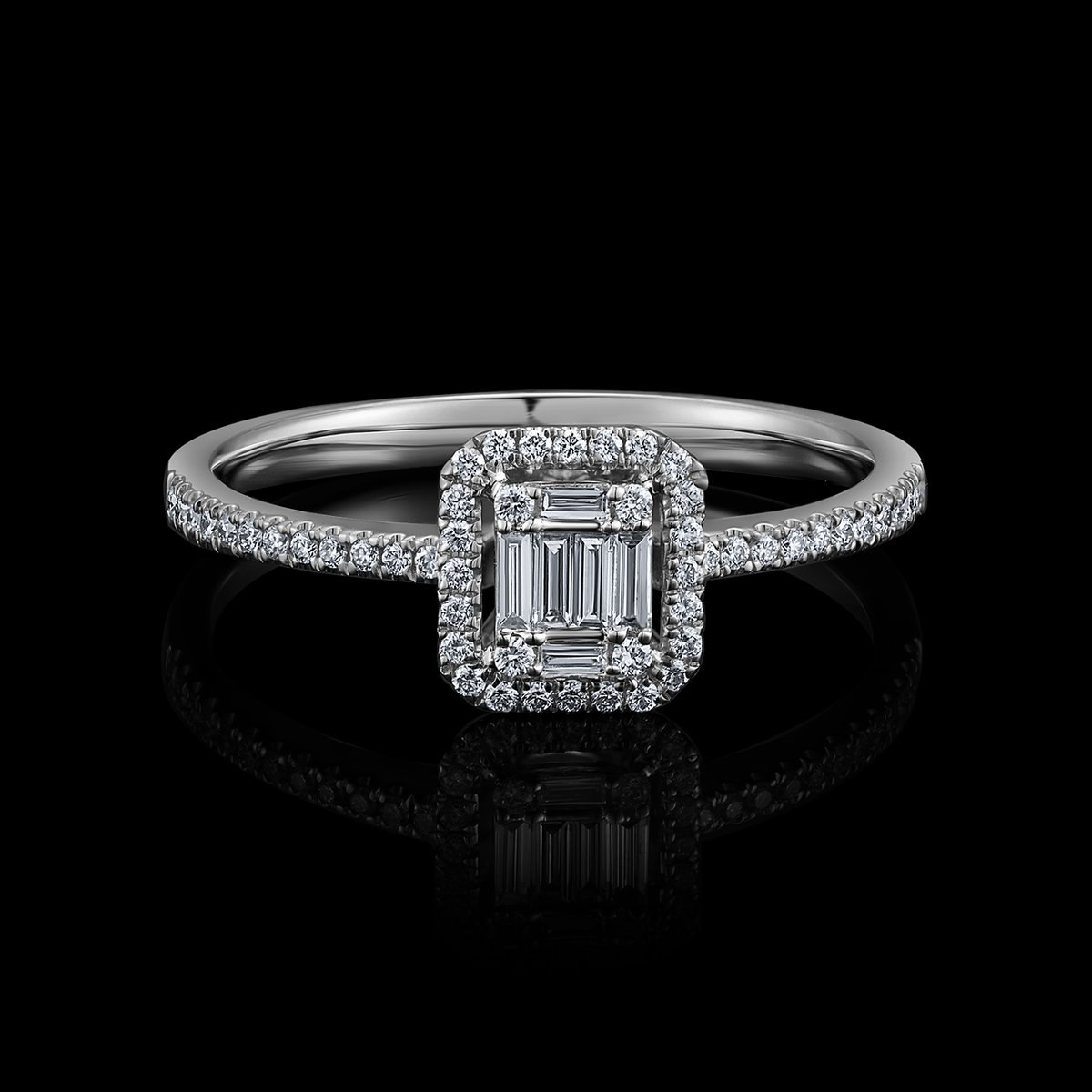 BAGUE OR GRIS 750/00 2.02g 6 DIAMANTS BAGUETTES 0.12CT 52 DIAMANTS RONDS 0.14CT