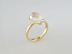 BAGUE OR JAUNE 750/00 3.23g 1 MOONSTONE 2.88 20 DIAMANT 0.19 T54