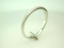 BAGUE OR GRIS 750/00 1.62g 19 DIAMANT 0.14CT T54