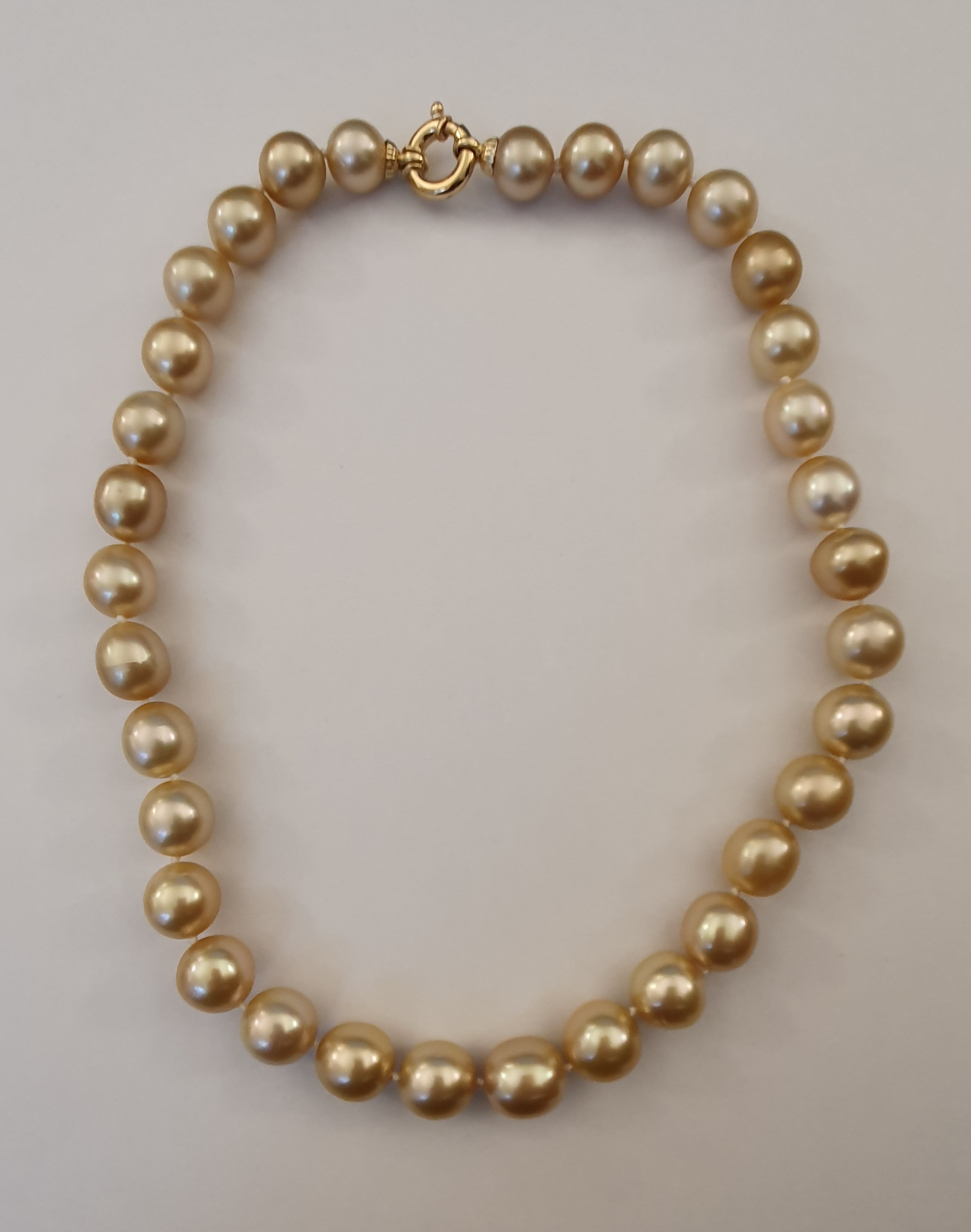 COLLIER OR JAUNE 750/00 2.40g MERS DU SUD PHILIPPINES 10/12,5MM POIRE GOLD