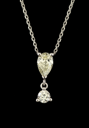COLLIER OR GRIS 750/00 2.76g 2 DIAMANTS 0.72CT