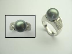 BAGUE OR GRIS 750/00 T52  7.05g MERS DU SUD TAHITI 10/11MM RONDE 24 DIAMANT BLANC 0.24CT