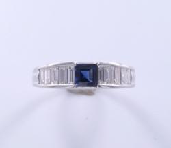 BAGUE OR GRIS 750/00 4.50g SAPHIR 0.45CT DIAMANTS 0.60CT T54