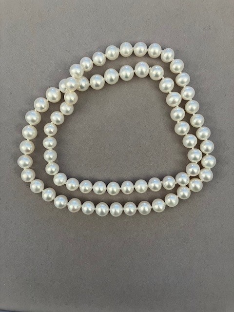 SAUTOIR EAU DOUCE CHINE 8,5/9MM RONDE BLANCHE LONGUEUR 67 CM